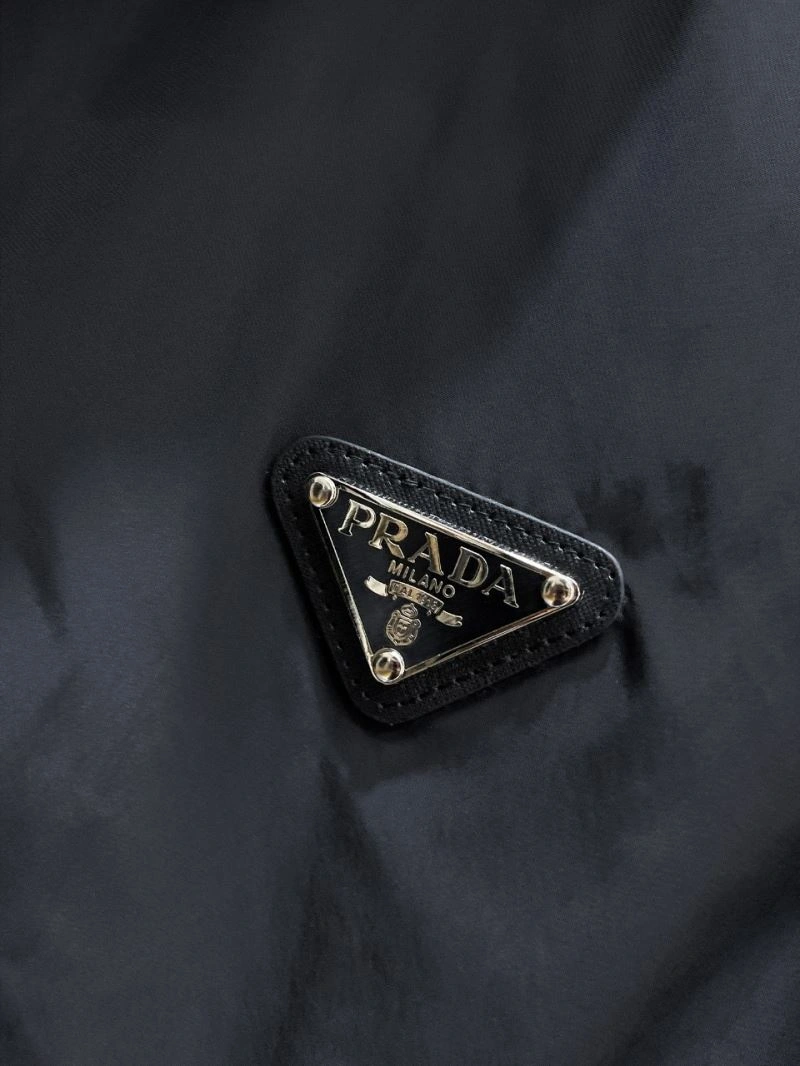 Casual Prada Outwear 170192