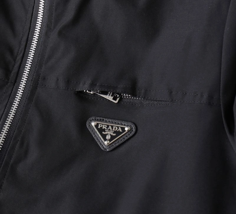 MultiPurpose Prada Outwear 170172