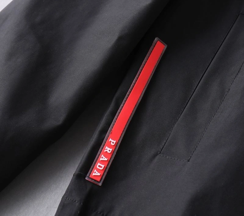 MultiPurpose Prada Outwear 170172