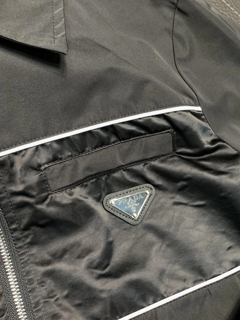 Prada Outwear Durable 170239