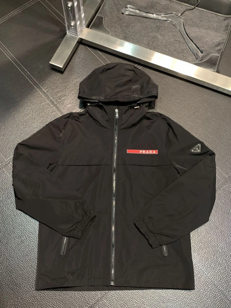 Prada Outwear Unisex 170170