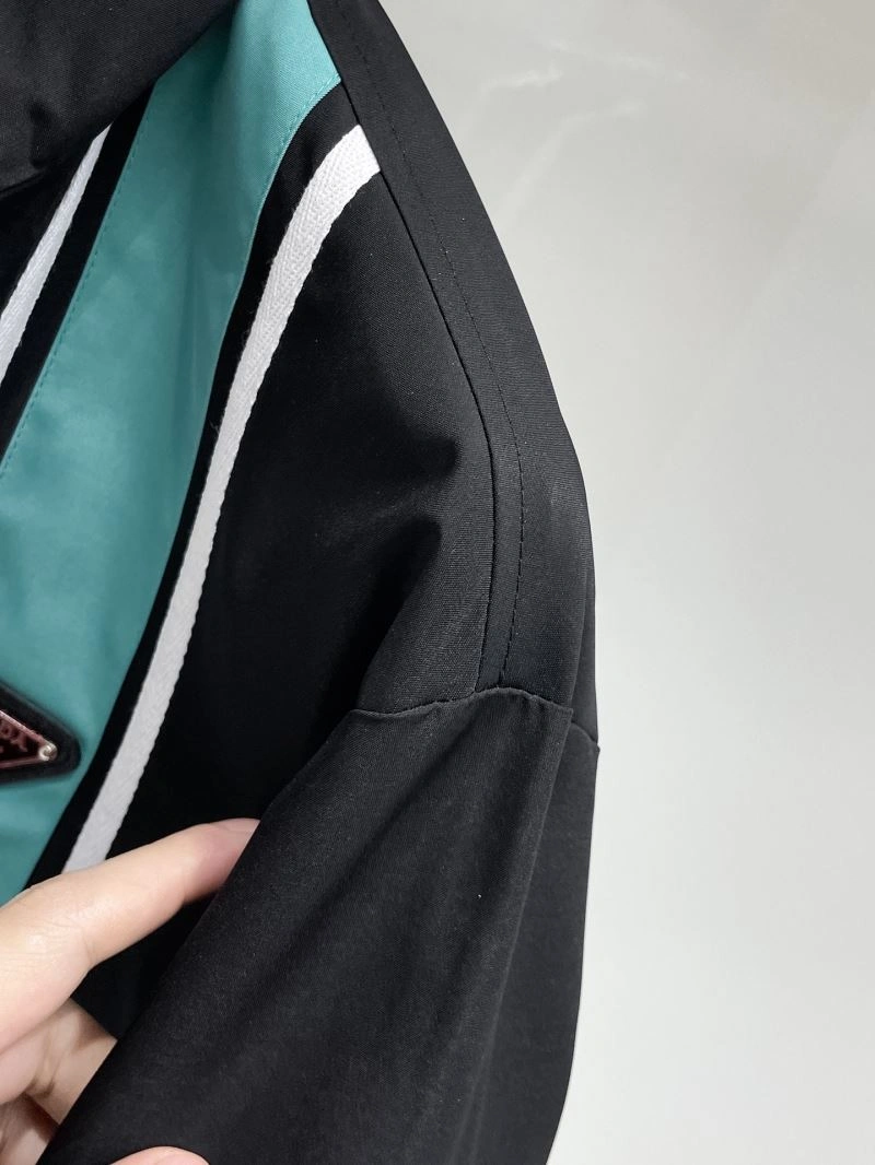 Prada Outwear Versatile 170165