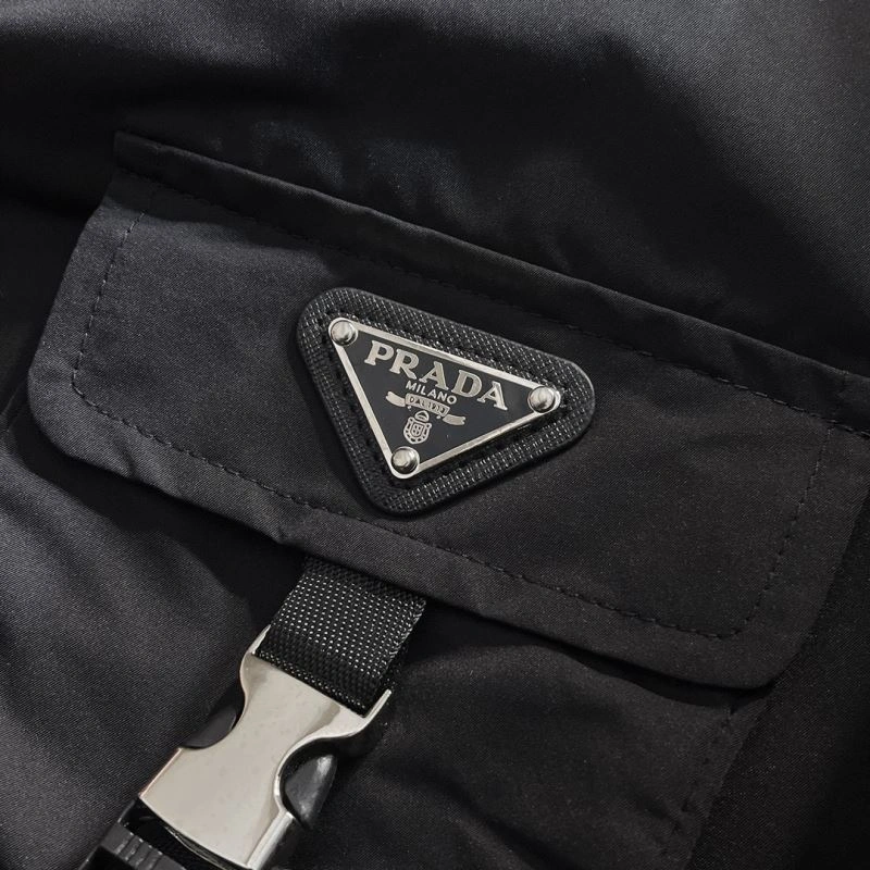Prada Outwear Fashionable 170198