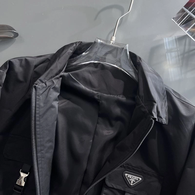 Prada Outwear Fashionable 170198
