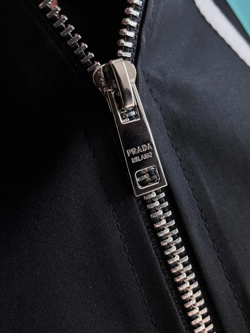 Prada Outwear Casual 170158