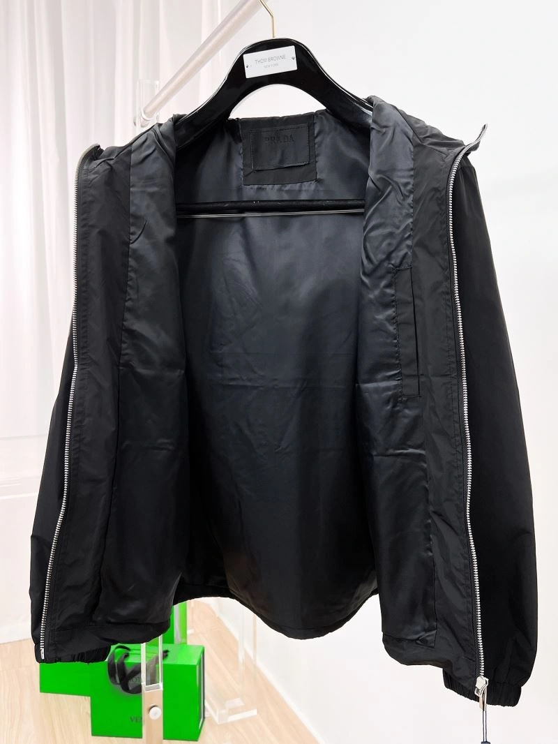 Prada Outwear Durable 170157