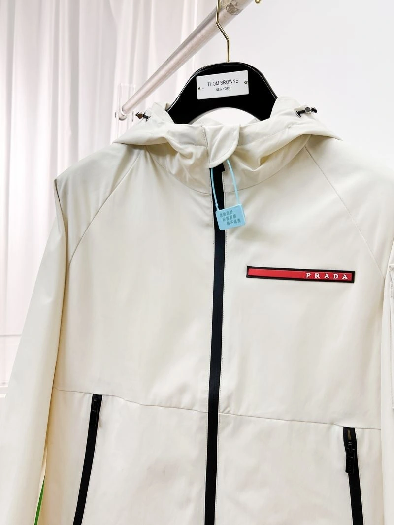 Prada Outwear Sleek 170159
