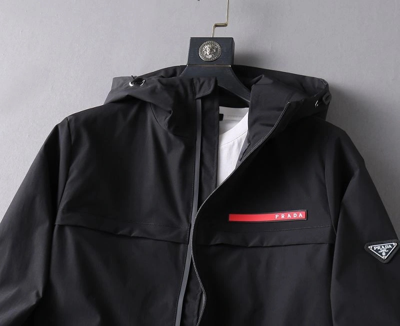 Comfortable Prada Outwear 170154