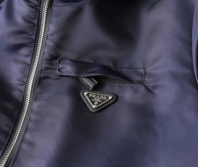 Seasonal Prada Outwear 170133