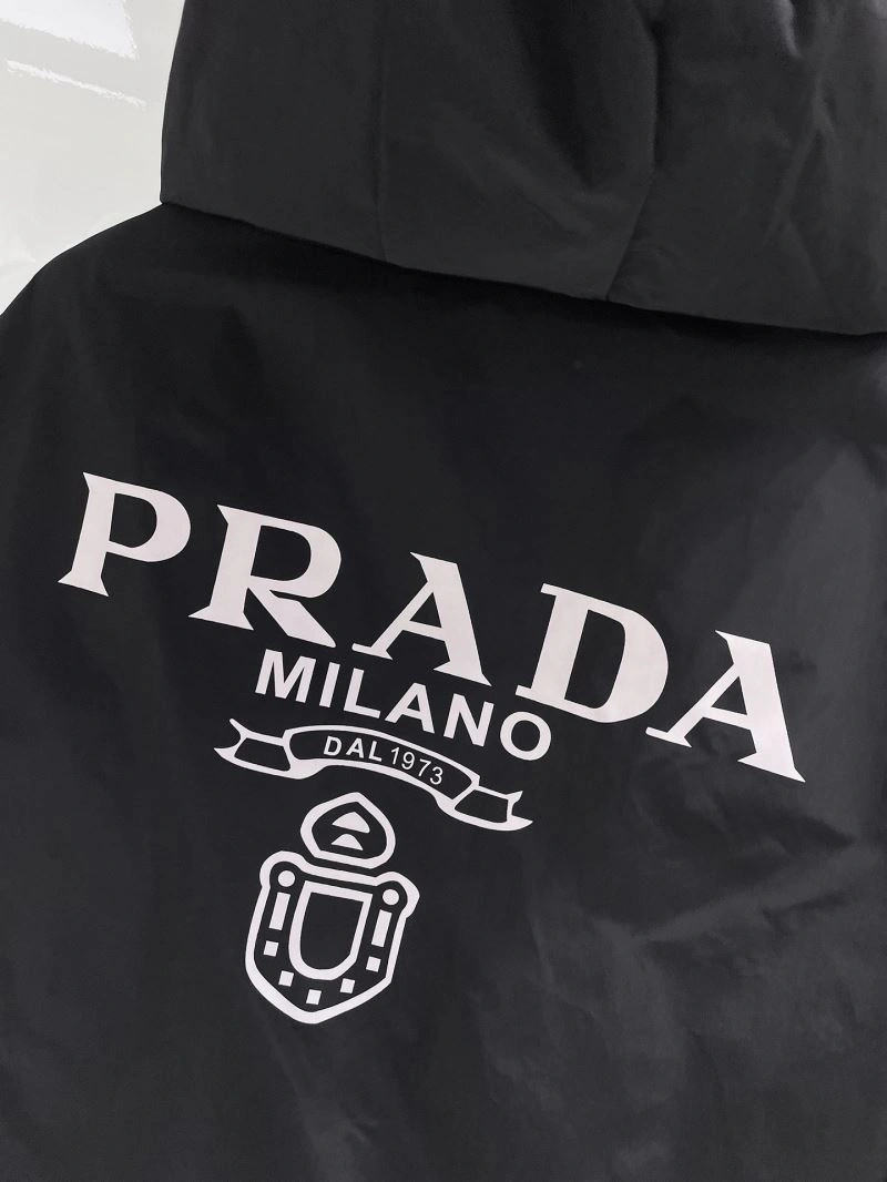 Prada Outwear Durable 170145