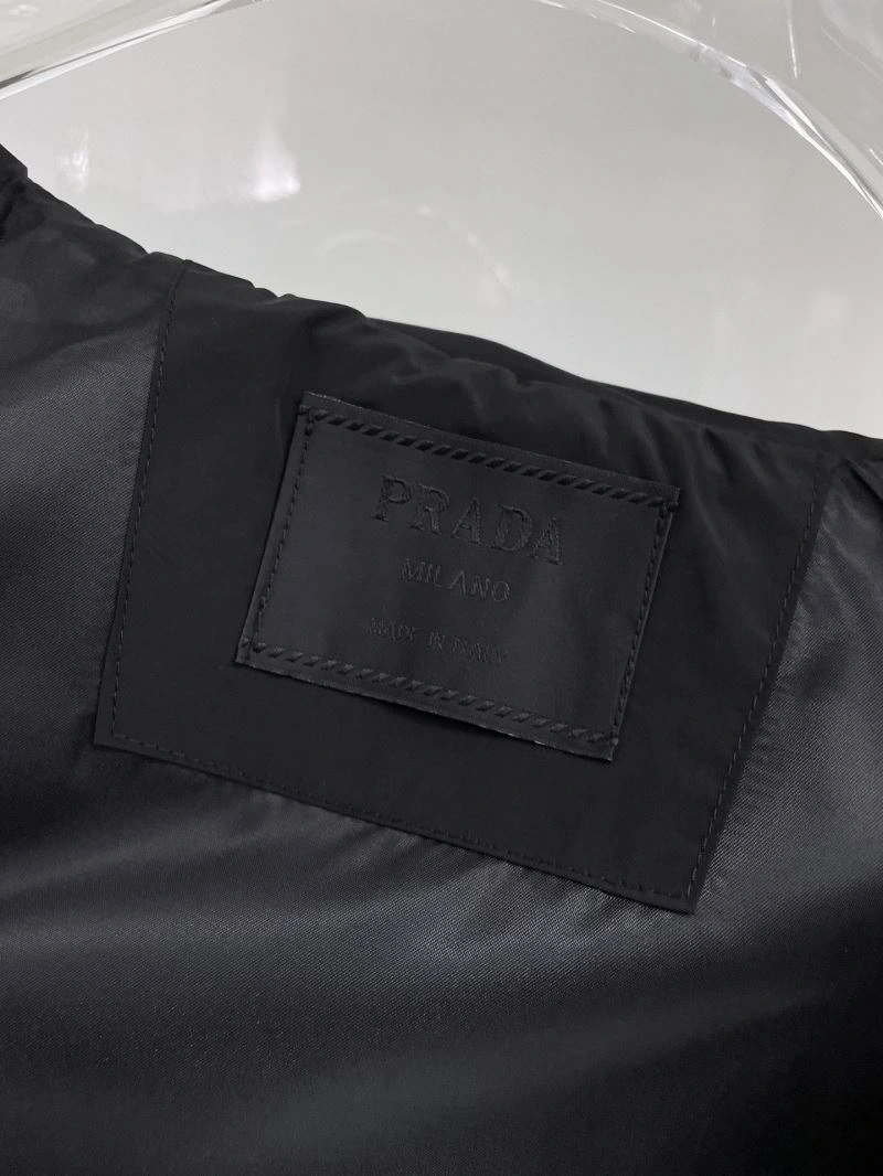 Prada Outwear Durable 170145