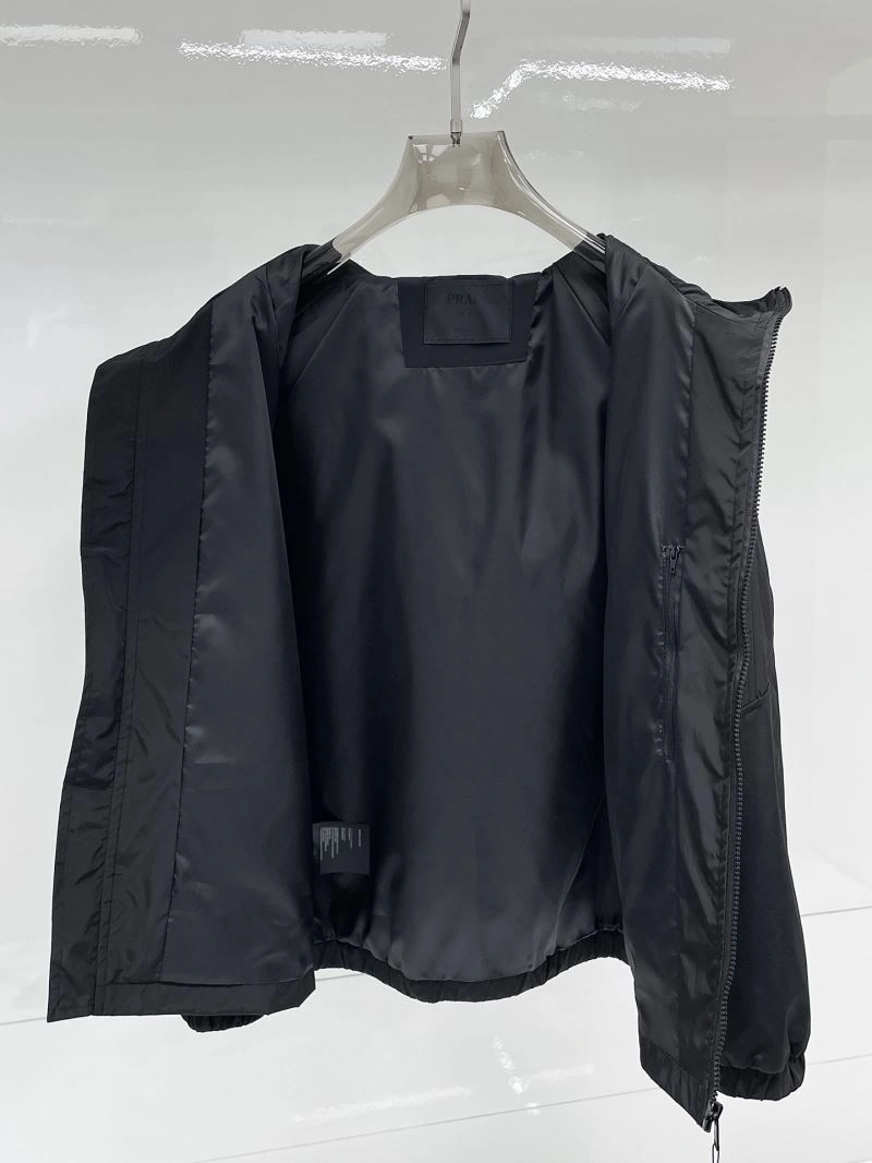 Seasonal Prada Outwear 170132