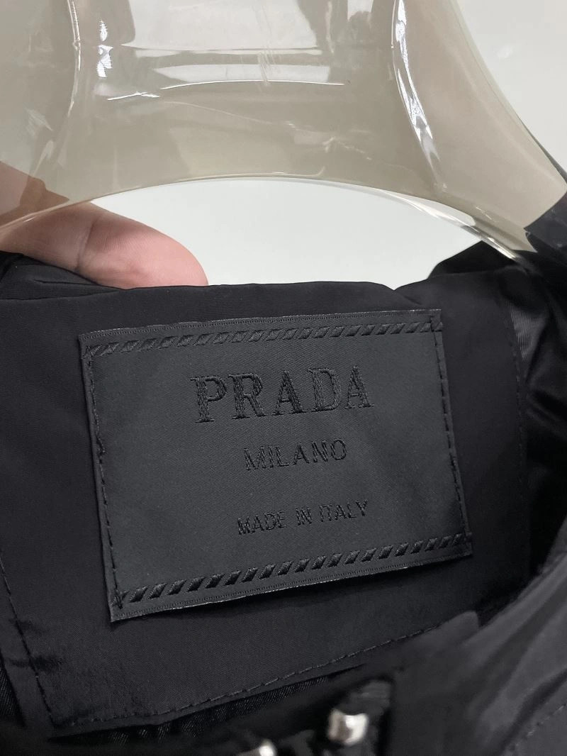 Seasonal Prada Outwear 170132