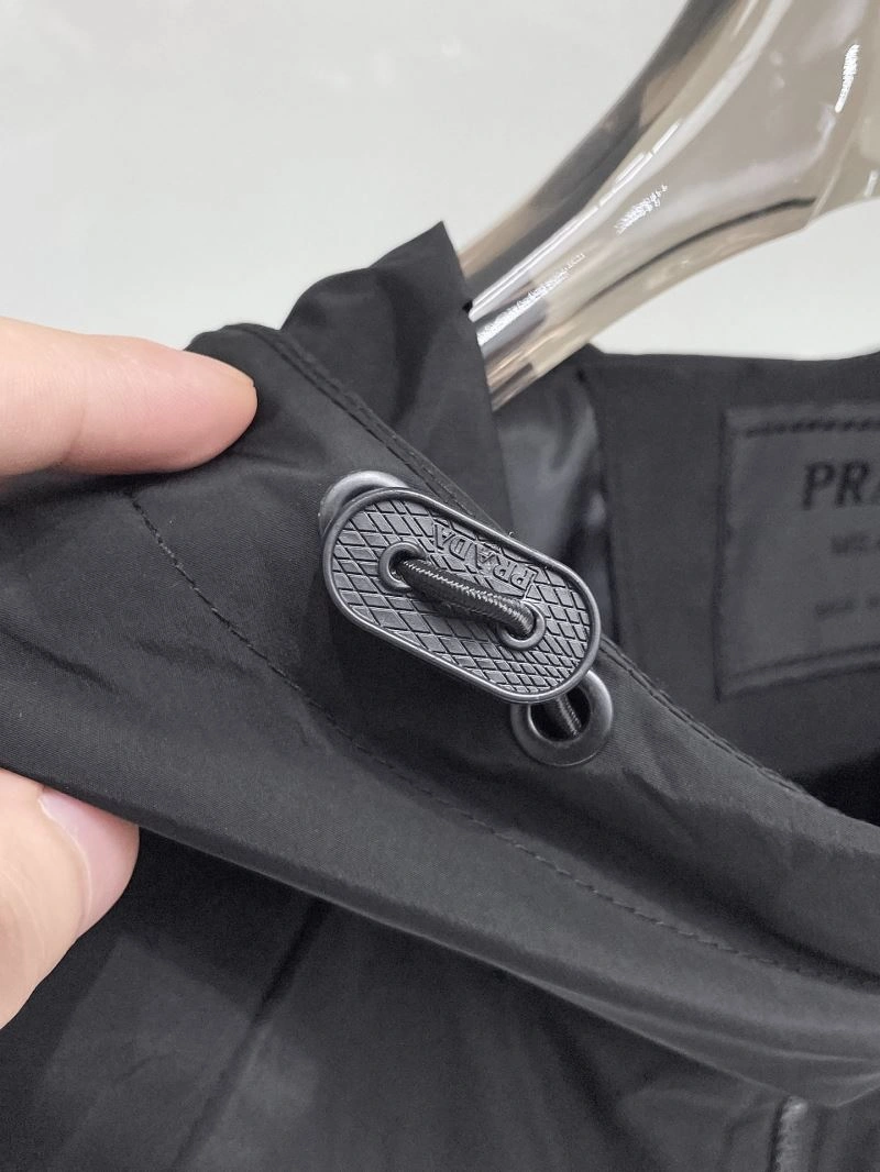 Seasonal Prada Outwear 170132