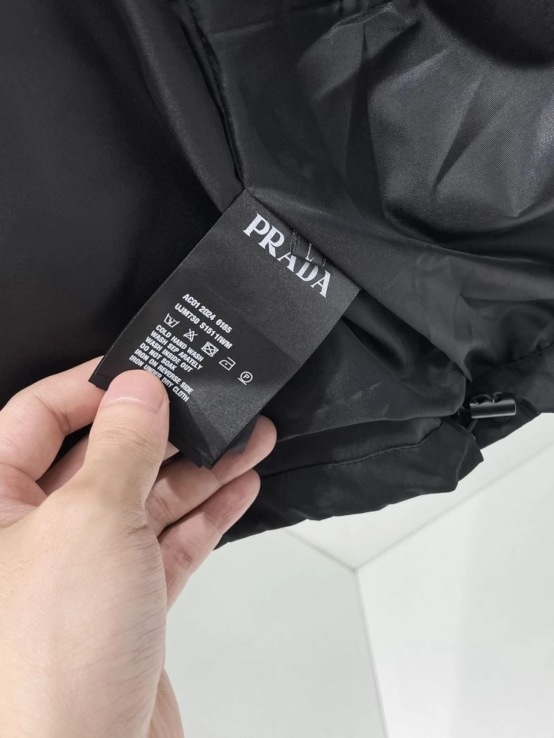 Prada Outwear Durable 170148