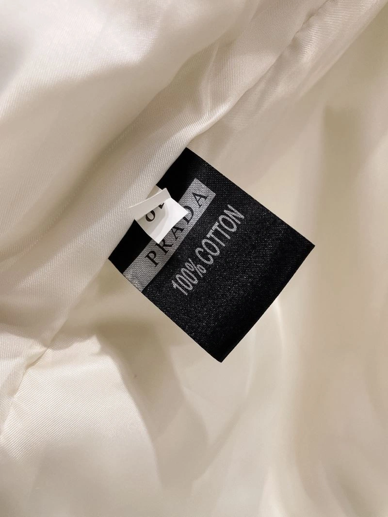 Sporty Prada Outwear 170164