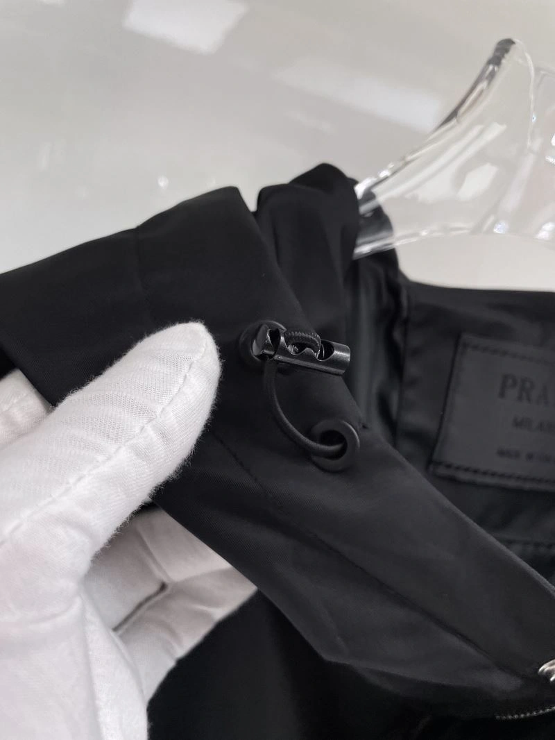 Prada Outwear Thermal 170115