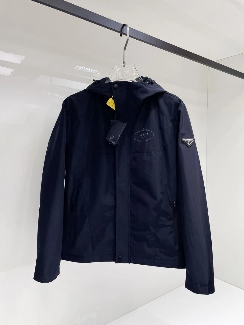 Prada Outwear ModernLook 170104