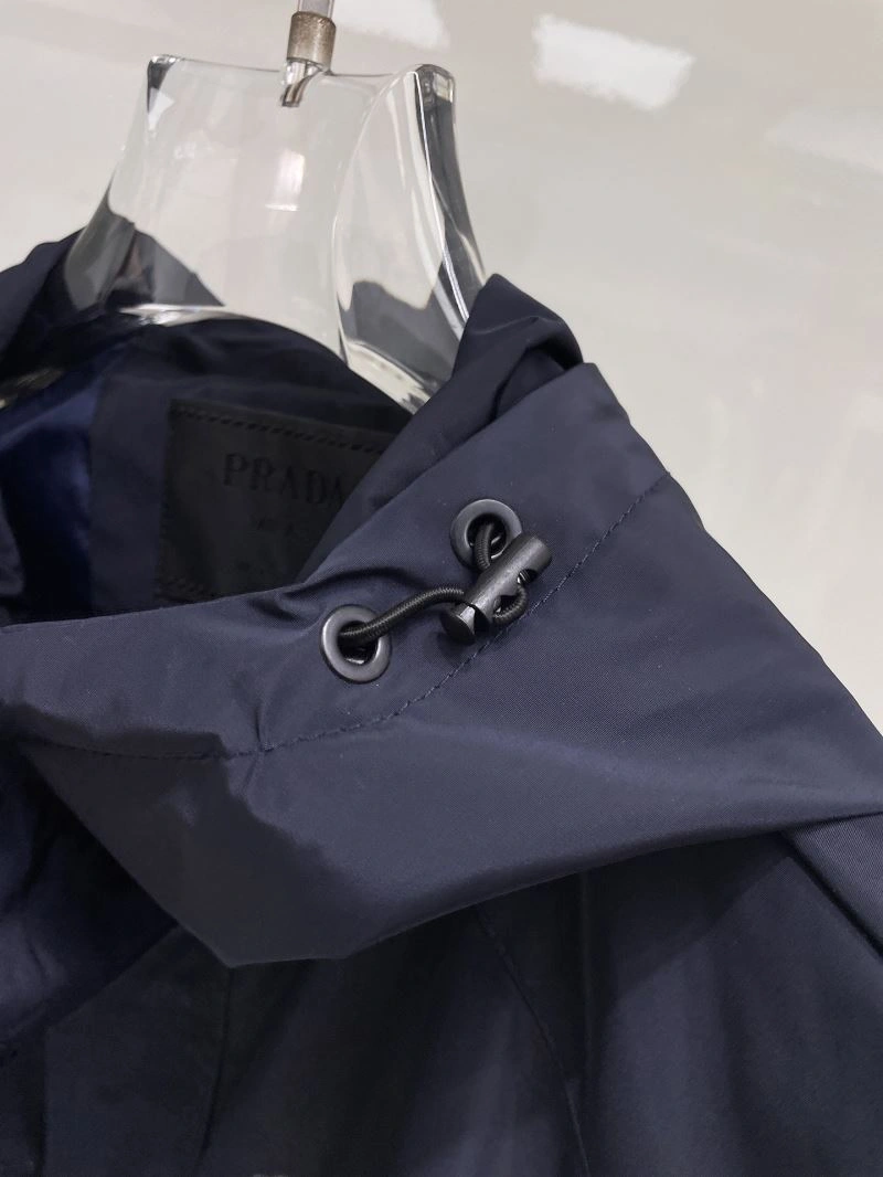 Prada Outwear ModernLook 170104