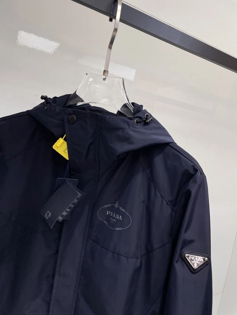 Prada Outwear ModernLook 170104