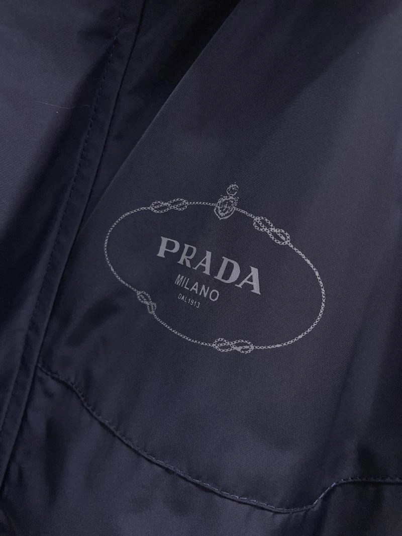 Prada Outwear ModernLook 170104