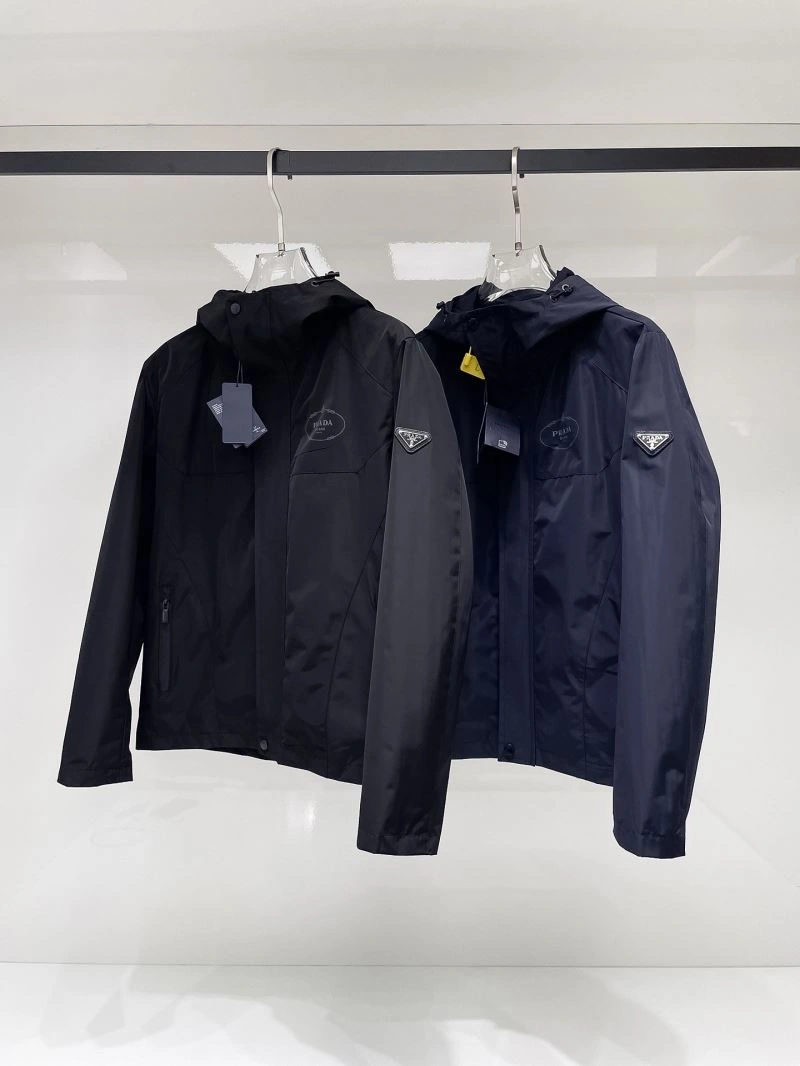 Unique Prada Outwear 170108