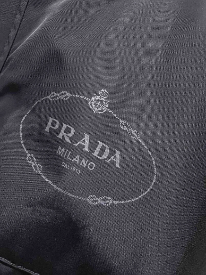 Unique Prada Outwear 170108