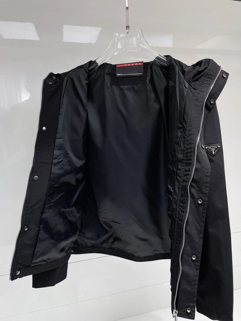 Prada Outwear TimelessDesign 170107