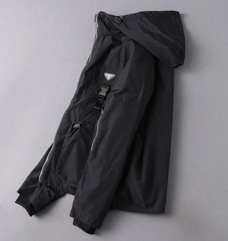 Breathable Prada Outwear 170084