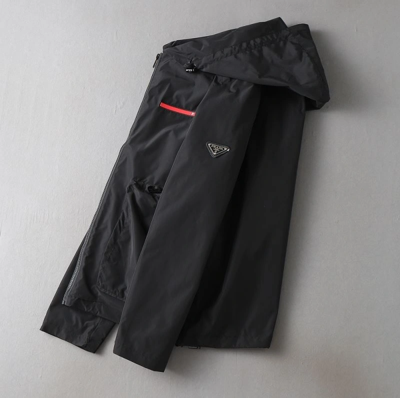 Timeless Prada Outwear 170068