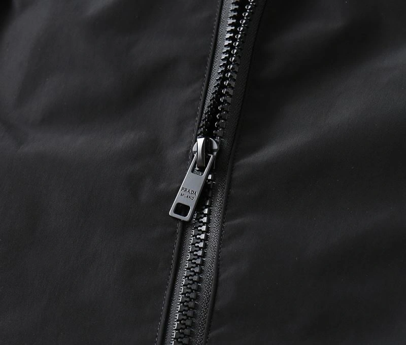 Thermal Prada Outwear 170059