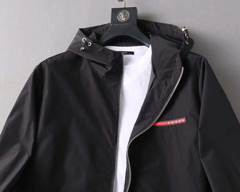 Stretchable Prada Outwear 170061