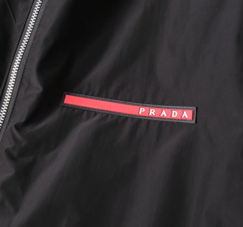 Stretchable Prada Outwear 170061