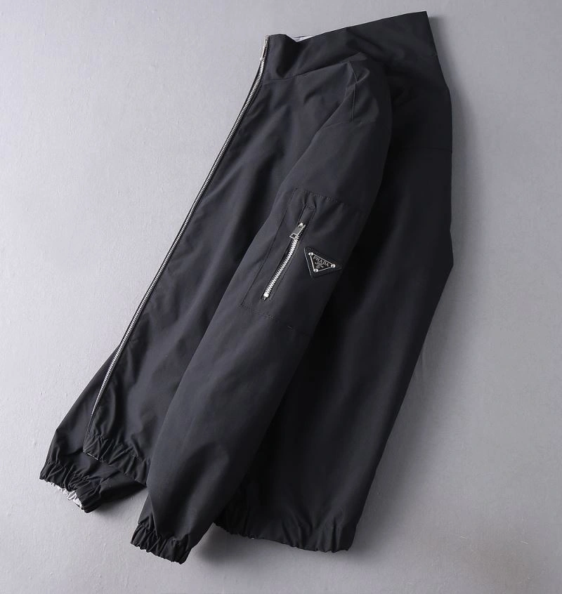 Vibrant Prada Outwear 170086