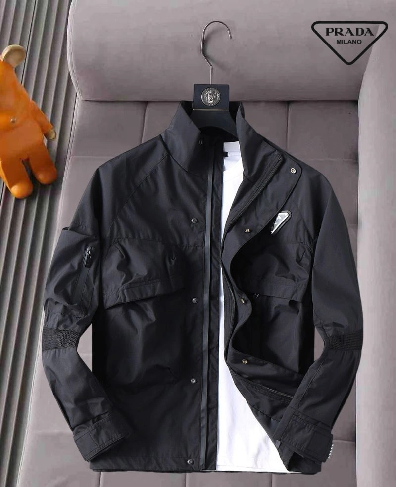 Prada Outwear TimelessDesign 170070