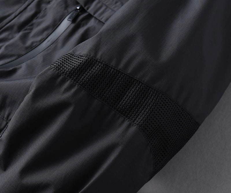 Prada Outwear TimelessDesign 170070