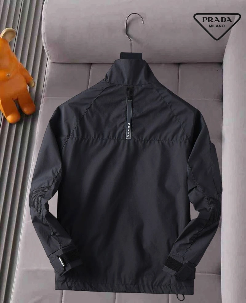 Prada Outwear TimelessDesign 170070