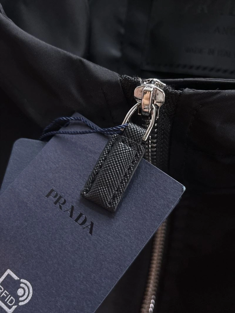 Prada Outwear Durable 170072
