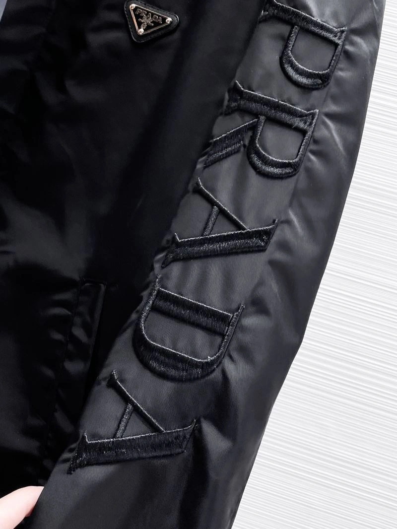 WellDesigned Prada Outwear 170075