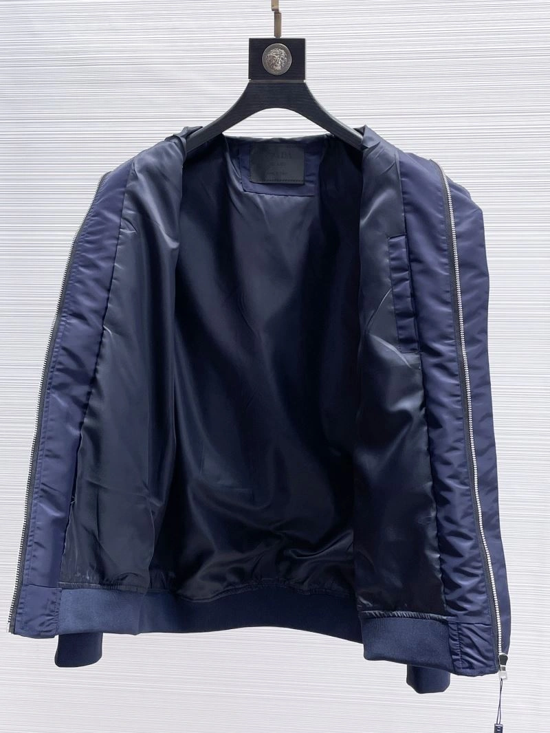 Cozy Prada Outwear 170035
