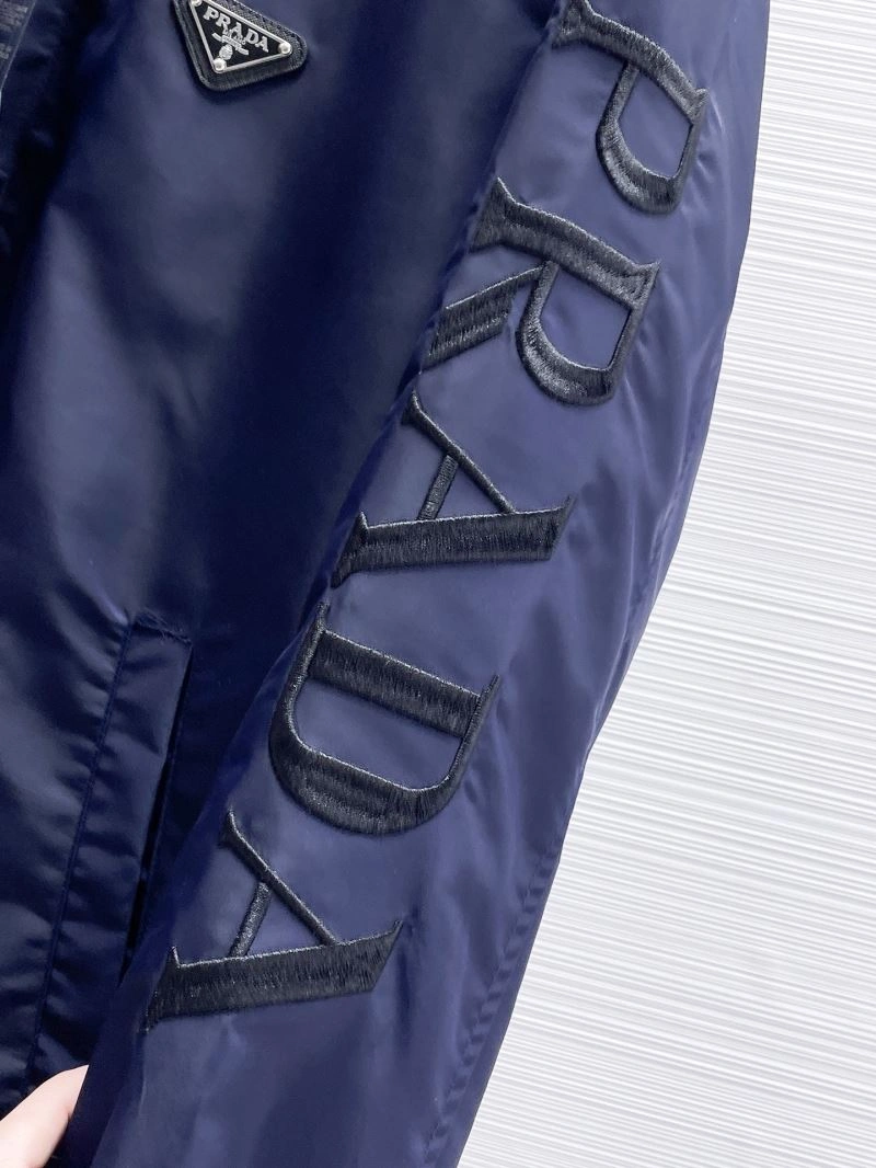 Cozy Prada Outwear 170035
