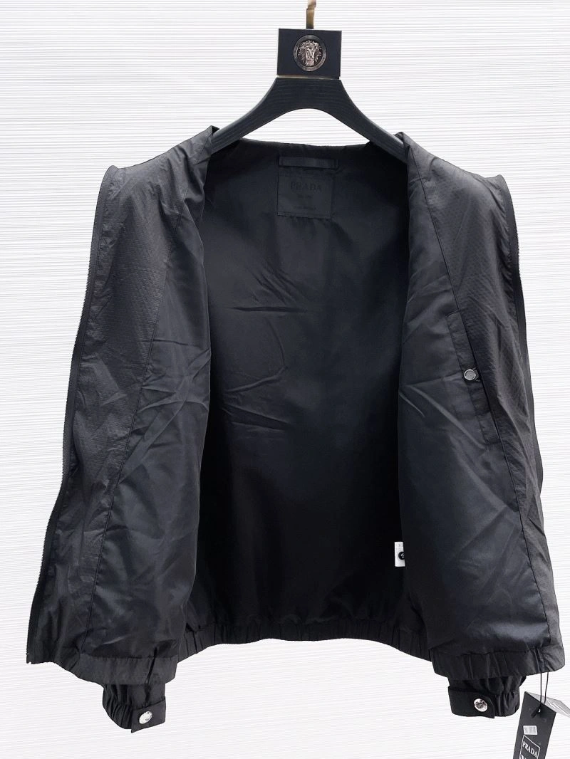 SmoothTexture Prada Outwear 170042