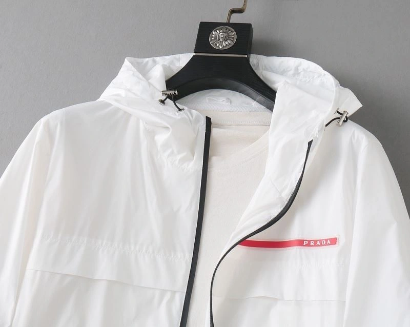 Stretchable Prada Outwear 170062