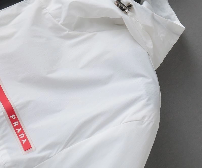 Stretchable Prada Outwear 170062