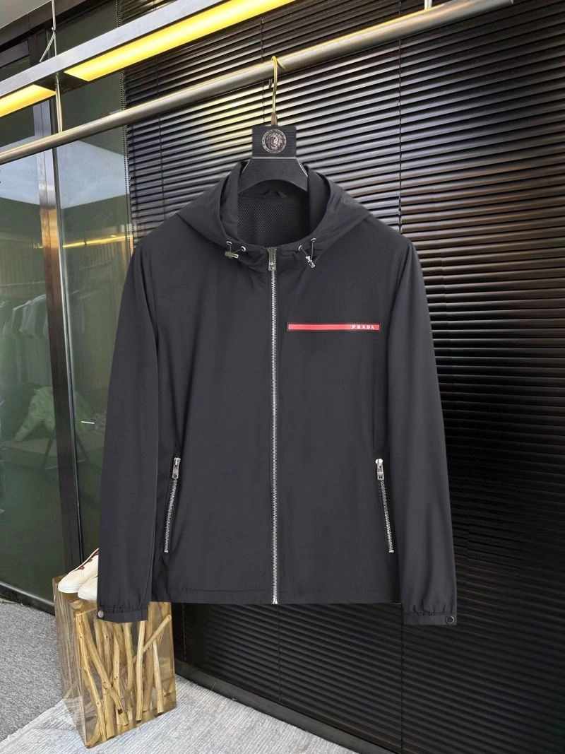 Breathable Prada Outwear 170054