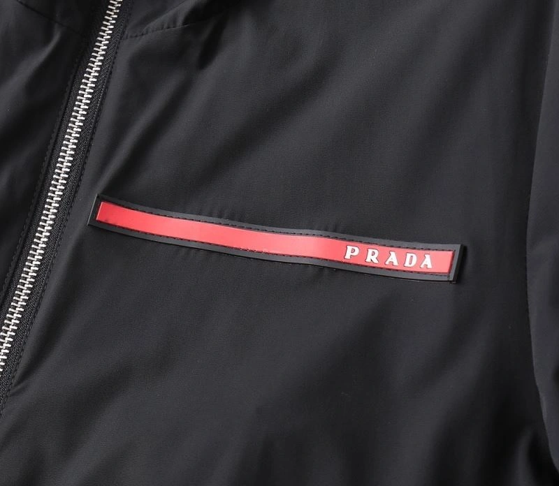 Breathable Prada Outwear 170054