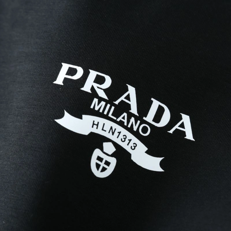 UrbanChic Prada Outwear 170052