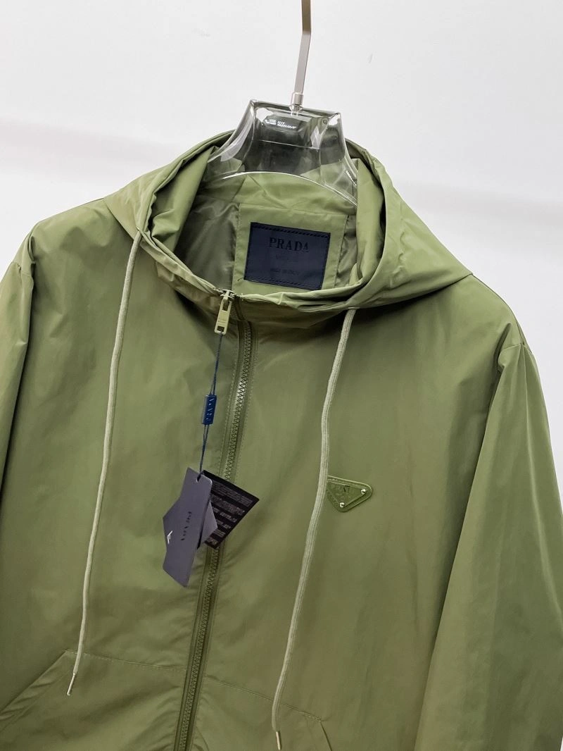 Prada Outwear Youthful 170002