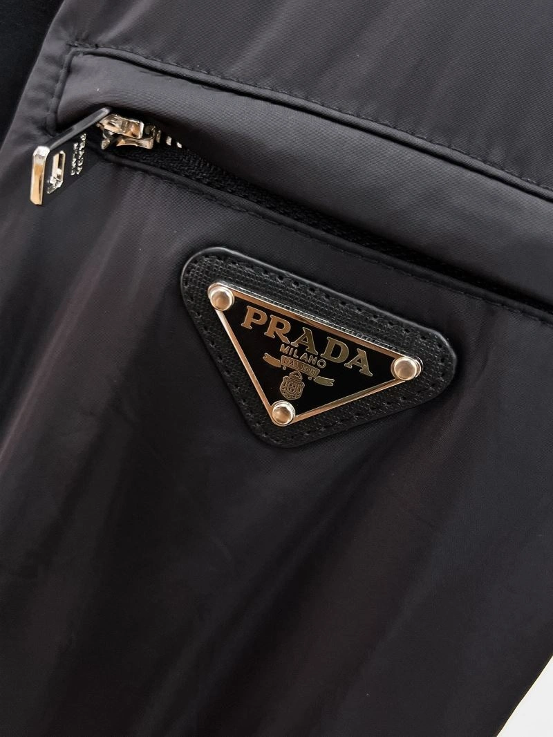Prada Outwear Unisex 170018