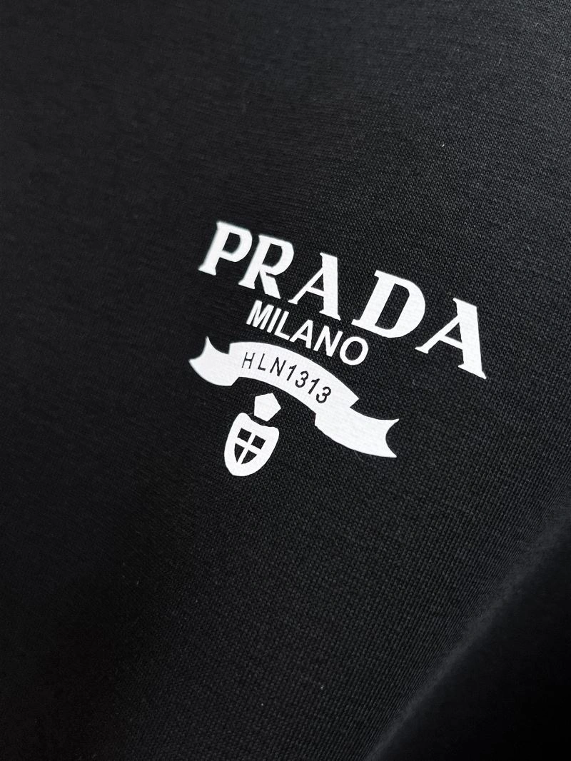 Prada Outwear Unisex 170018